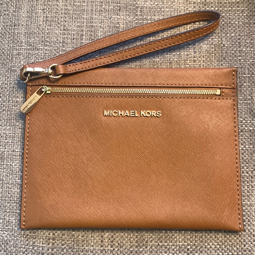 Michael Kors wristlet